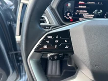 Audi Q4 e-tron 50 e-tron quattro in Geysirblau metaliic