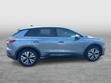 Audi Q4 e-tron 50 e-tron quattro in Geysirblau metaliic