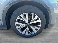 Audi Q4 e-tron 50 e-tron quattro in Geysirblau metaliic