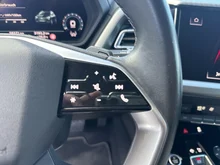 Audi Q4 e-tron 50 e-tron quattro in Geysirblau metaliic