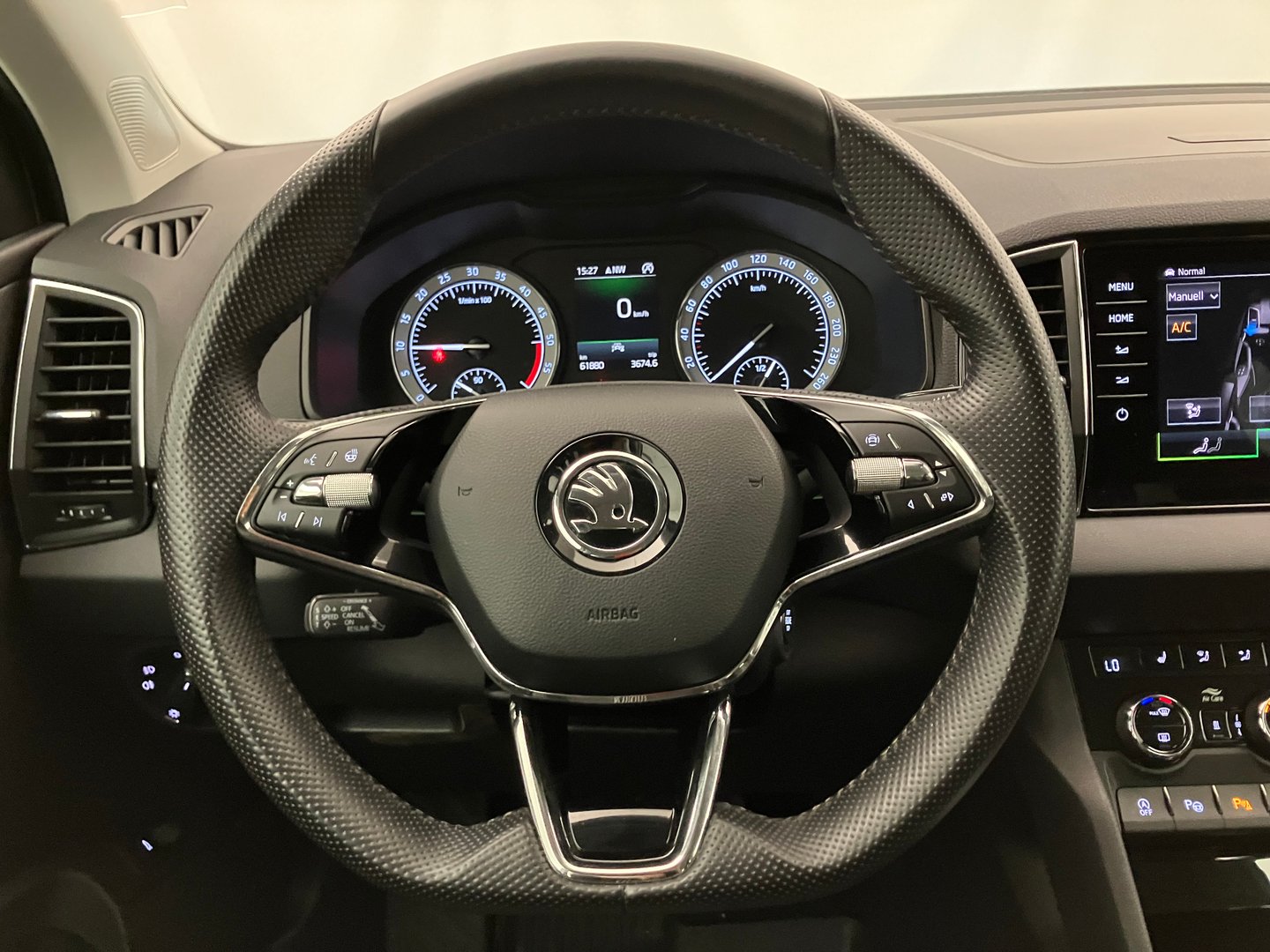 Škoda KAROQ Style SC TDI | Bild 13 von 35