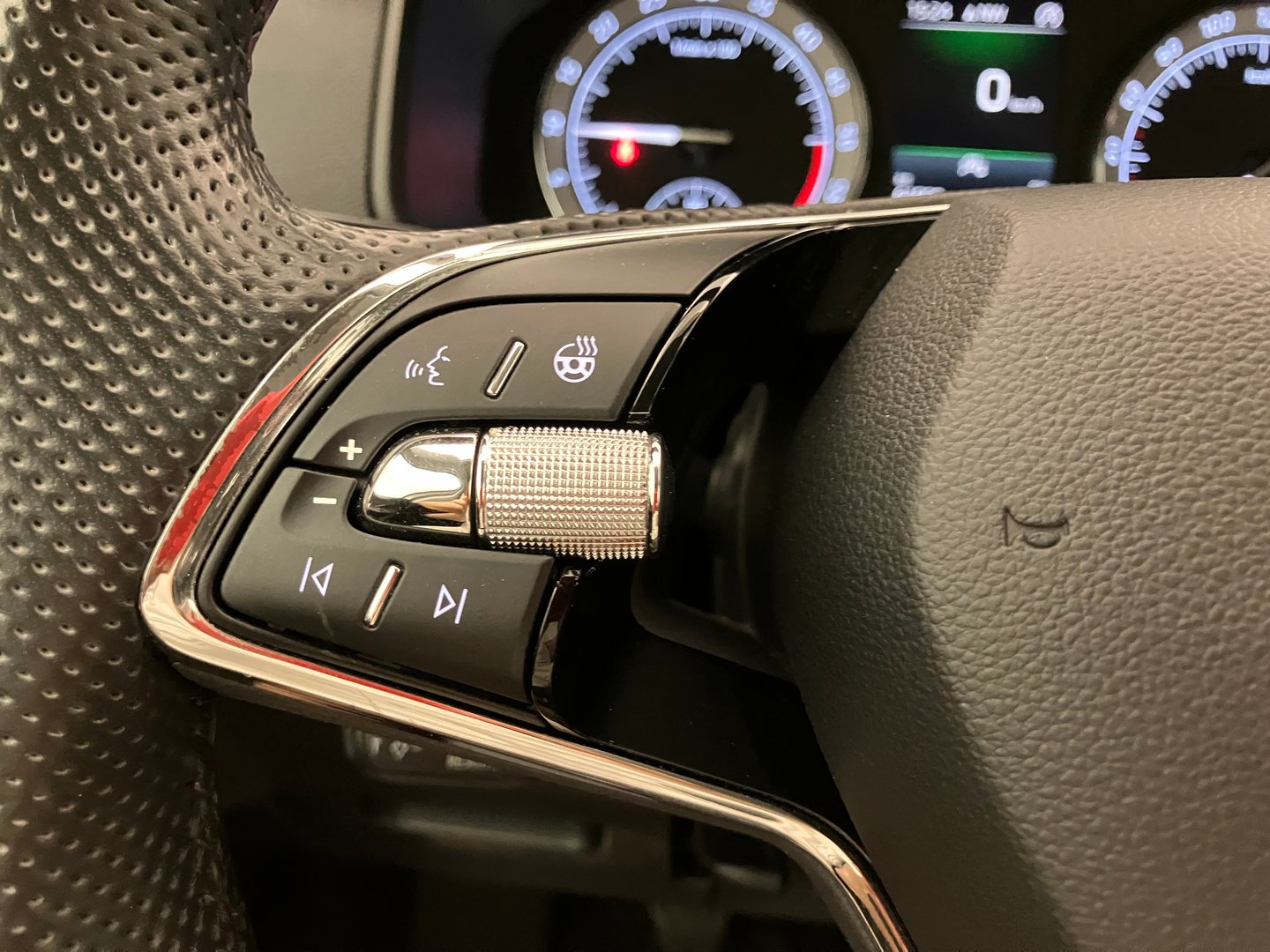 Škoda KAROQ Style SC TDI | Bild 15 von 35