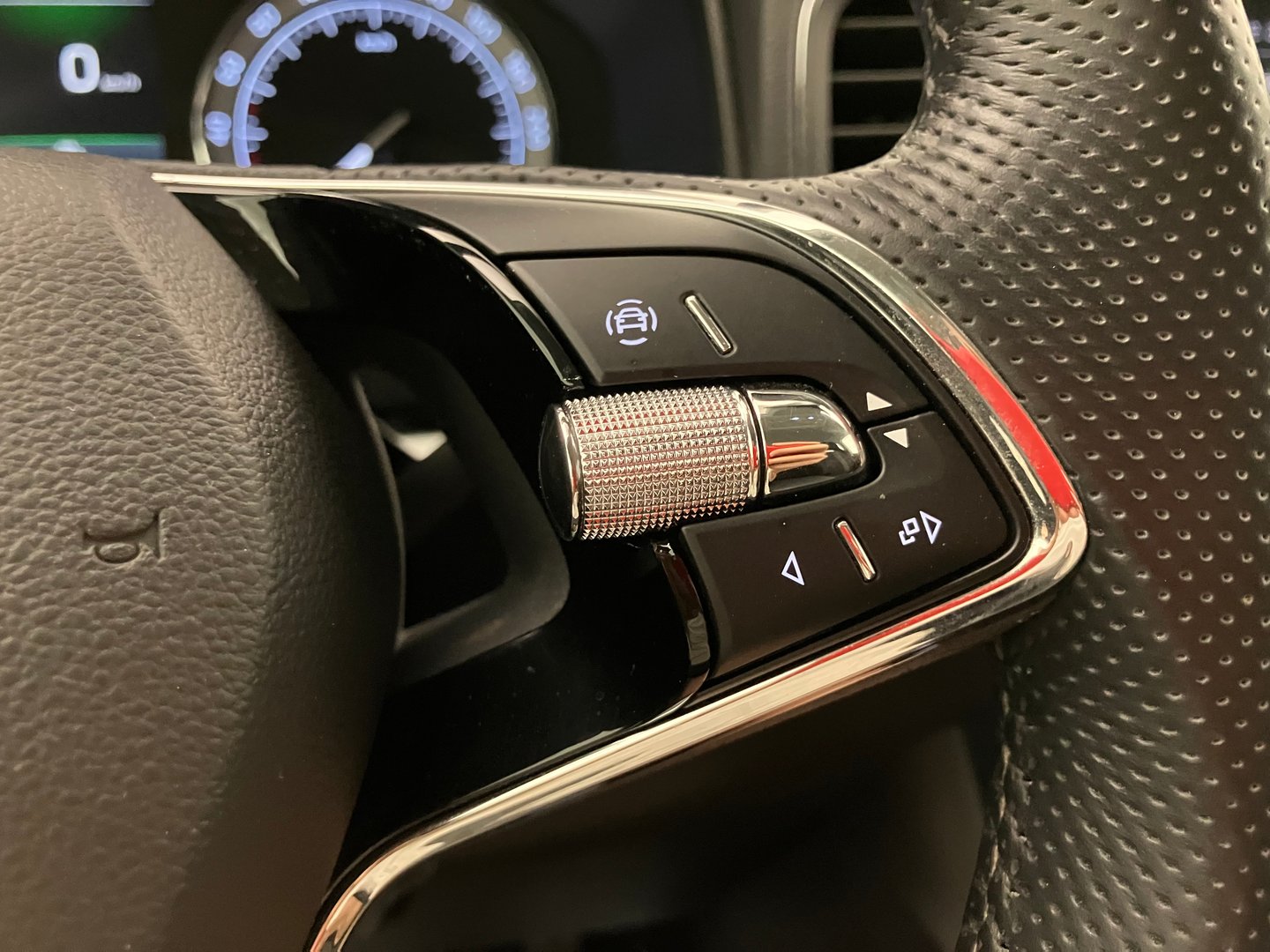 Škoda KAROQ Style SC TDI | Bild 16 von 35