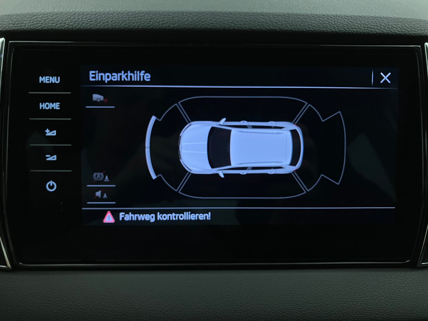 Škoda KAROQ Style SC TDI | Bild 21 von 35