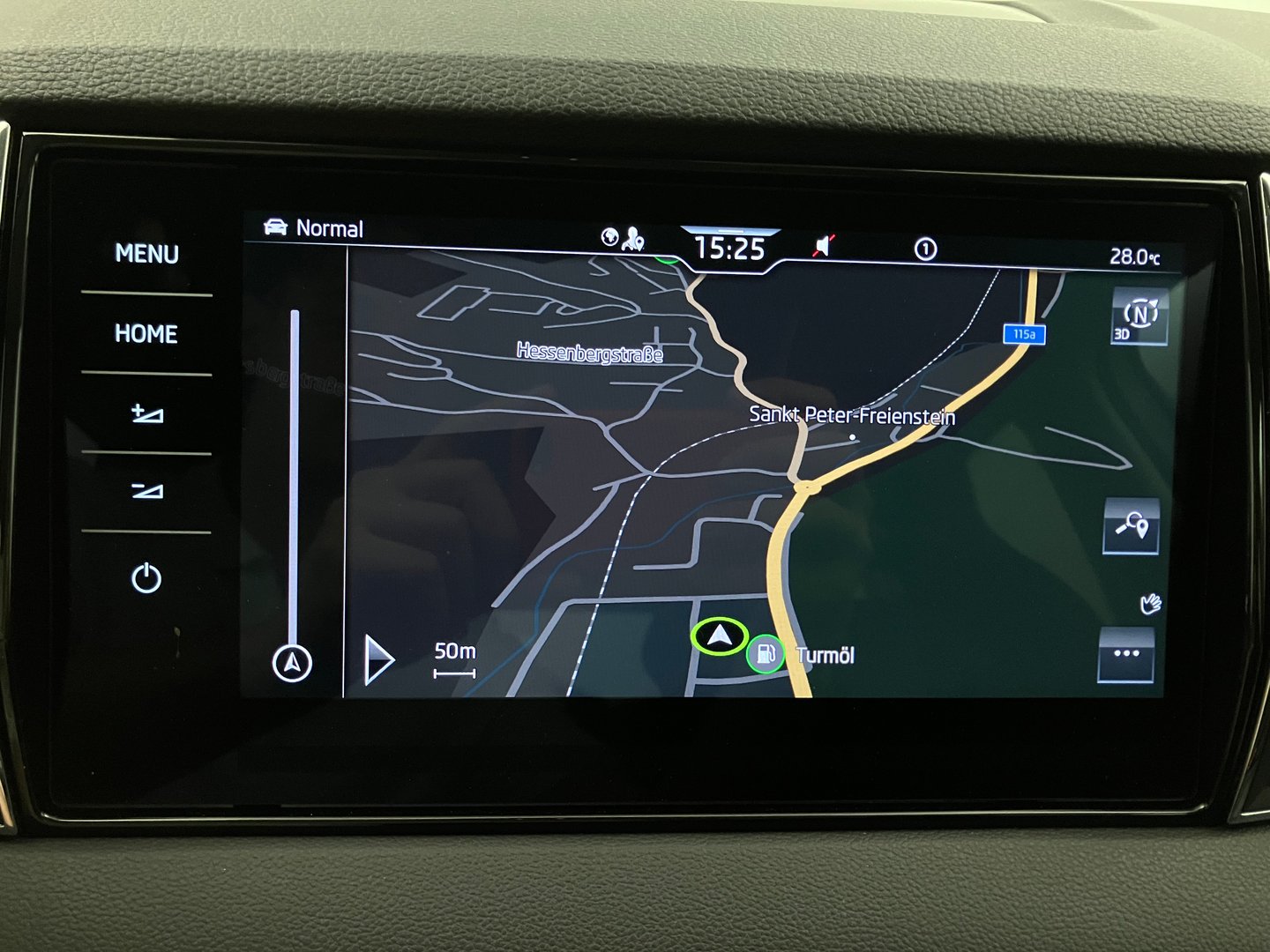 Škoda KAROQ Style SC TDI | Bild 18 von 35
