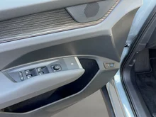 Škoda Peaq Selection 90x in Smokey Diamond-Silber Metallic