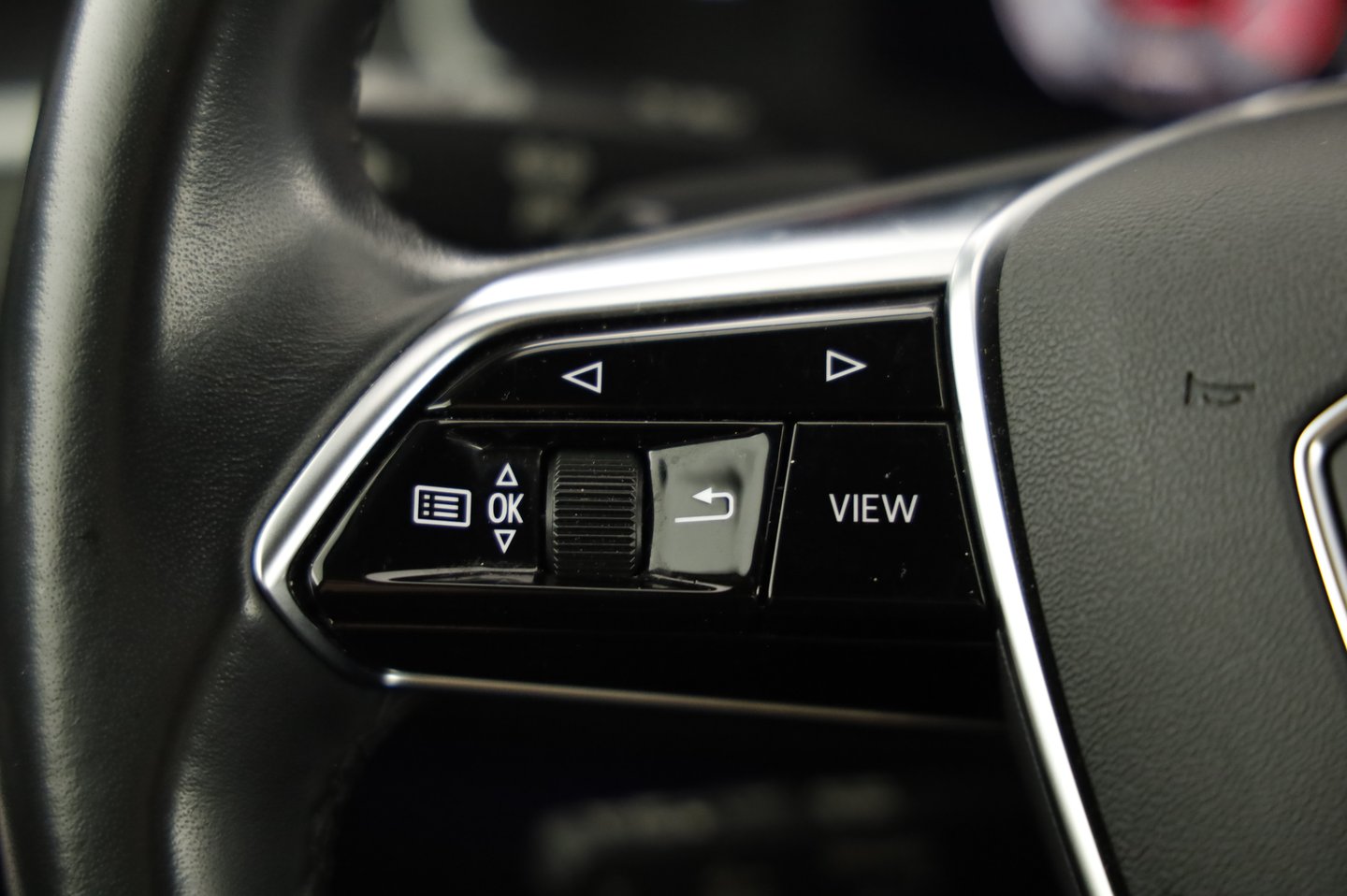 Audi A6 Limousine 45 TDI quattro Sport | Bild 17 von 30