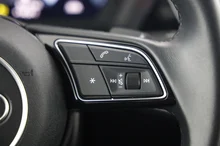 Audi A3 Sportback 35 TDI S line exterieur in MYTHOSSCHWARZ METALLIC