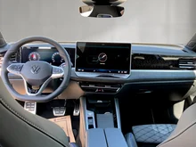 VW Passat Variant Sport TDI 4MOTION DSG in Oyster Silver Metallic