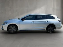 VW Passat Variant Sport TDI 4MOTION DSG in Oyster Silver Metallic