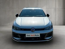 VW Passat Variant Sport TDI 4MOTION DSG in Oyster Silver Metallic