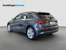 Audi A3 Sportback 30 TFSI advanced in schwarz - metallic