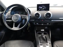 Audi A3 Sportback 30 TFSI Design in monsungrau metallic