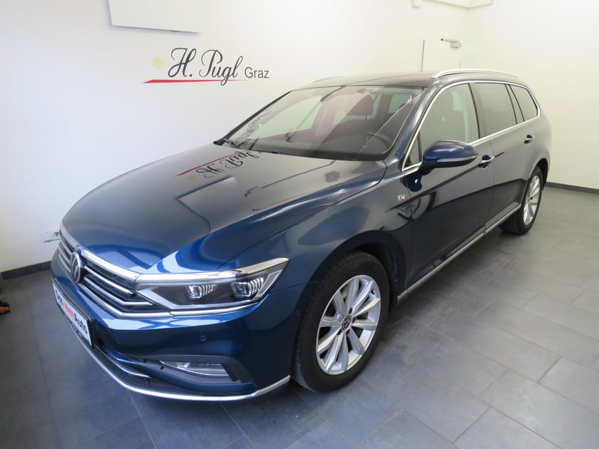 VW Passat Variant Elegance TDI 4MOTION DSG