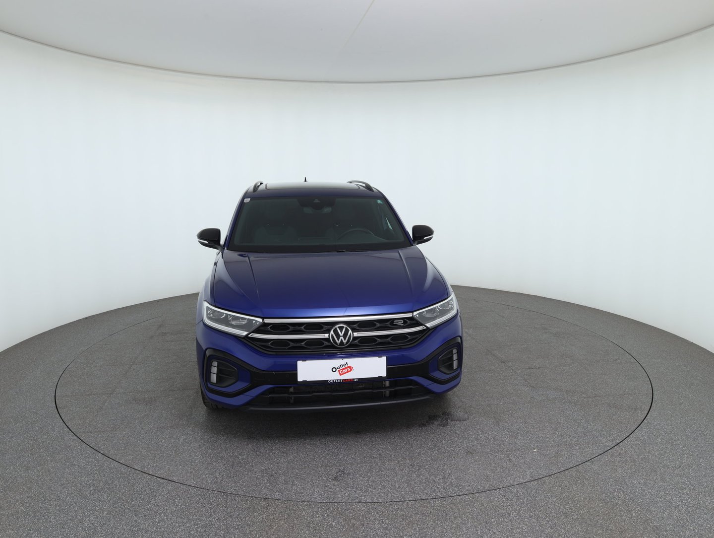 VW T-Roc R-Line TSI DSG | Bild 2 von 33