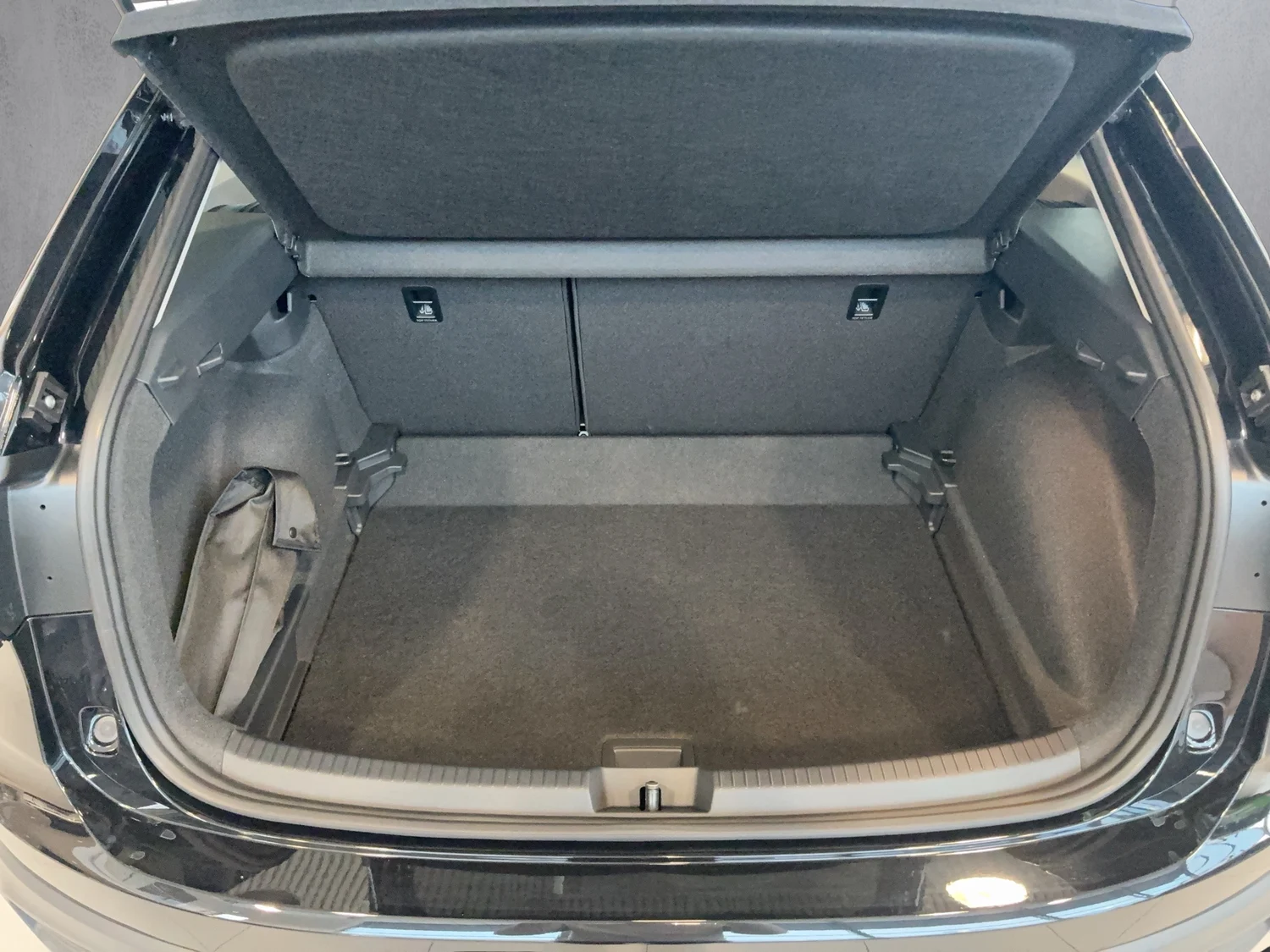 Bild eines VW Taigo 4Me TSI