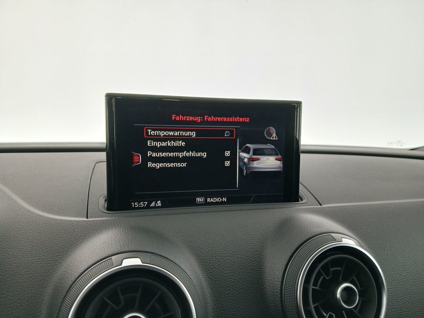 Audi A3 Sportback 30 TFSI | Bild 21 von 30