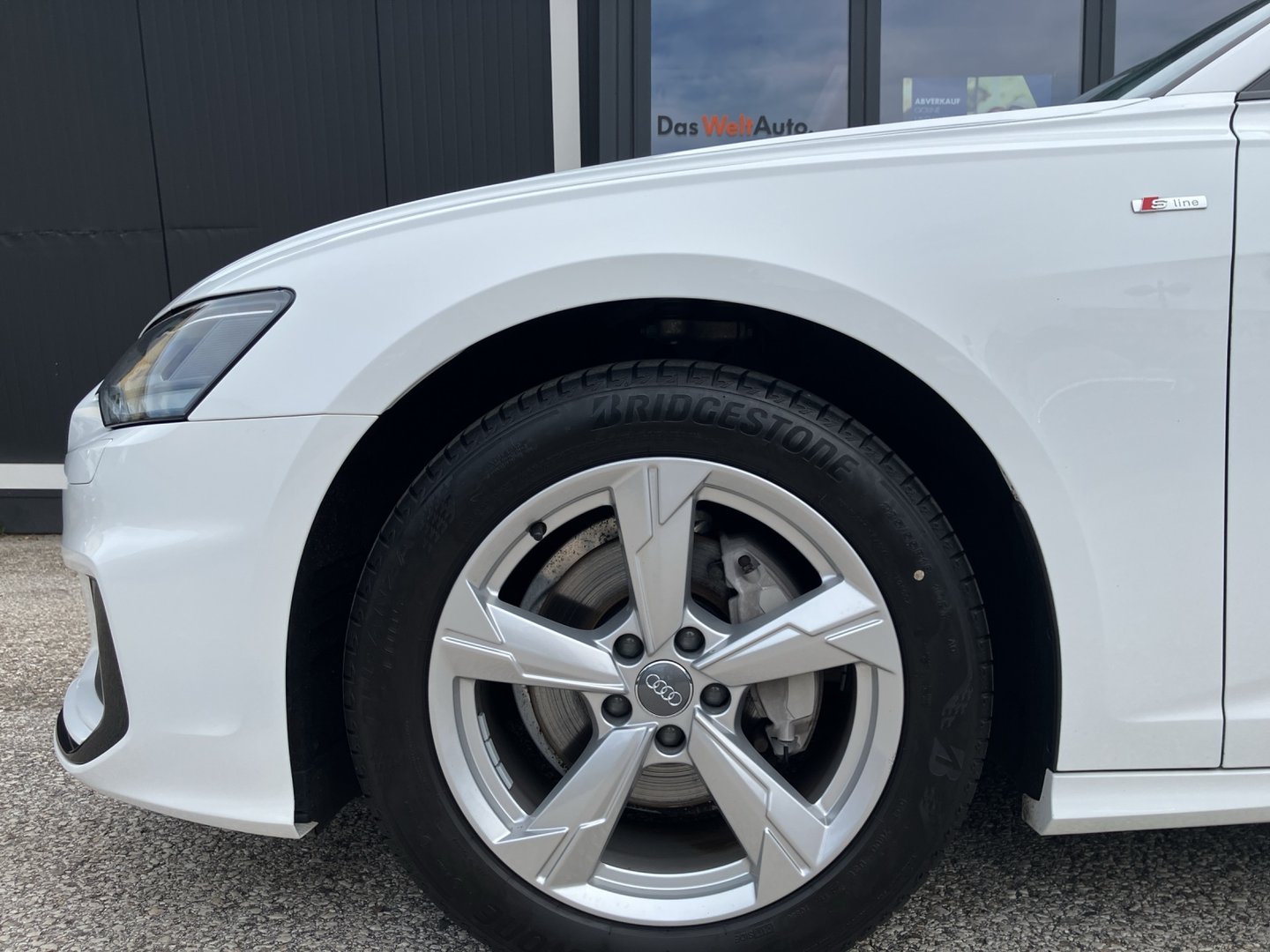 Audi A6 Avant 40 TDI Sport | Bild 2 von 19