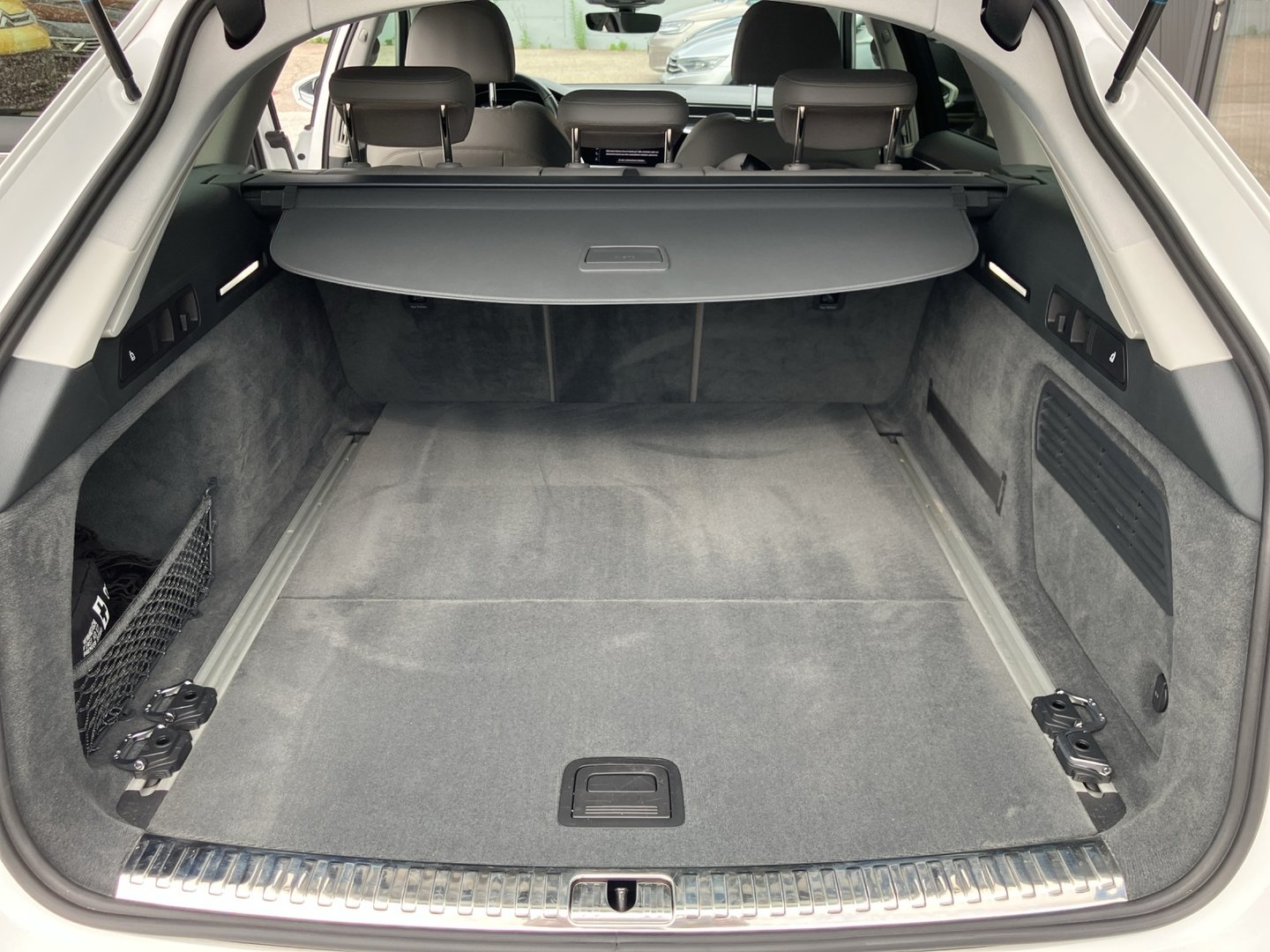 Audi A6 Avant 40 TDI Sport | Bild 17 von 19