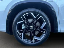 VW Tayron Sport eHybrid DSG 150kW in Oryxweiß Perlmutteffekt
