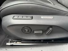 VW Passat Variant Business eTSI DSG in 0R Oryxweiß Perlmutteffekt