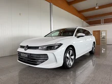 VW Passat Variant Business eTSI DSG in 0R Oryxweiß Perlmutteffekt