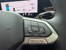 VW Passat Variant Business eTSI DSG in 0R Oryxweiß Perlmutteffekt