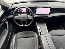 VW Passat Variant Business eTSI DSG in 0R Oryxweiß Perlmutteffekt