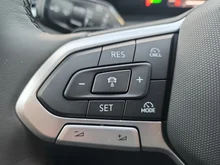 VW T-Roc Life eTSI DSG in Pure White