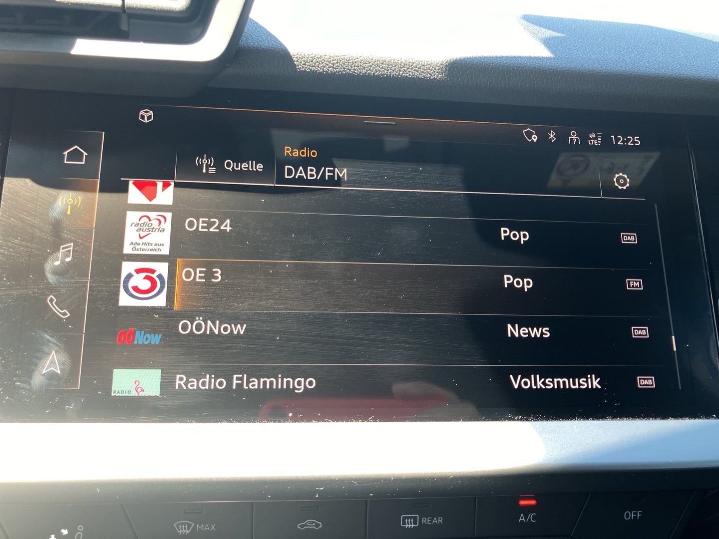 Audi A3 Sportback 40 TDI quattro S line ext | Bild 18 von 26