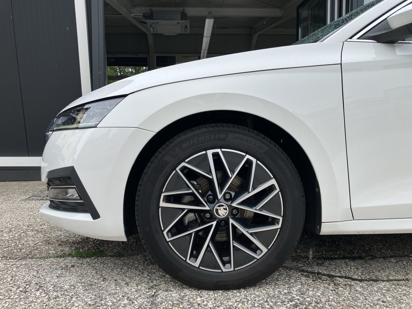 Škoda OCTAVIA Combi Premium TDI DSG | Bild 4 von 17