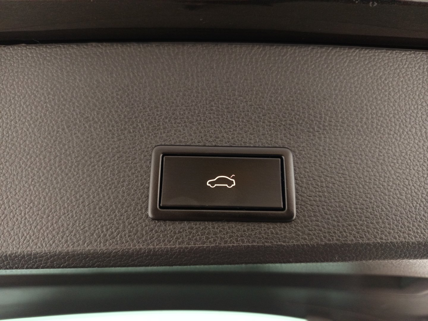 SEAT Ateca Xcellence 2.0 TDI DSG | Bild 32 von 35