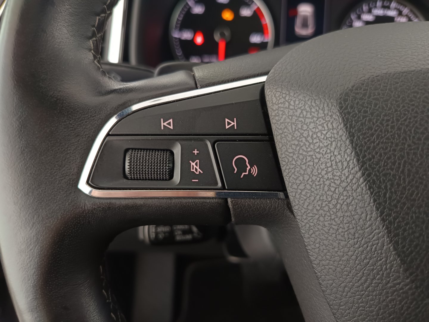 SEAT Ateca Xcellence 2.0 TDI DSG | Bild 16 von 35