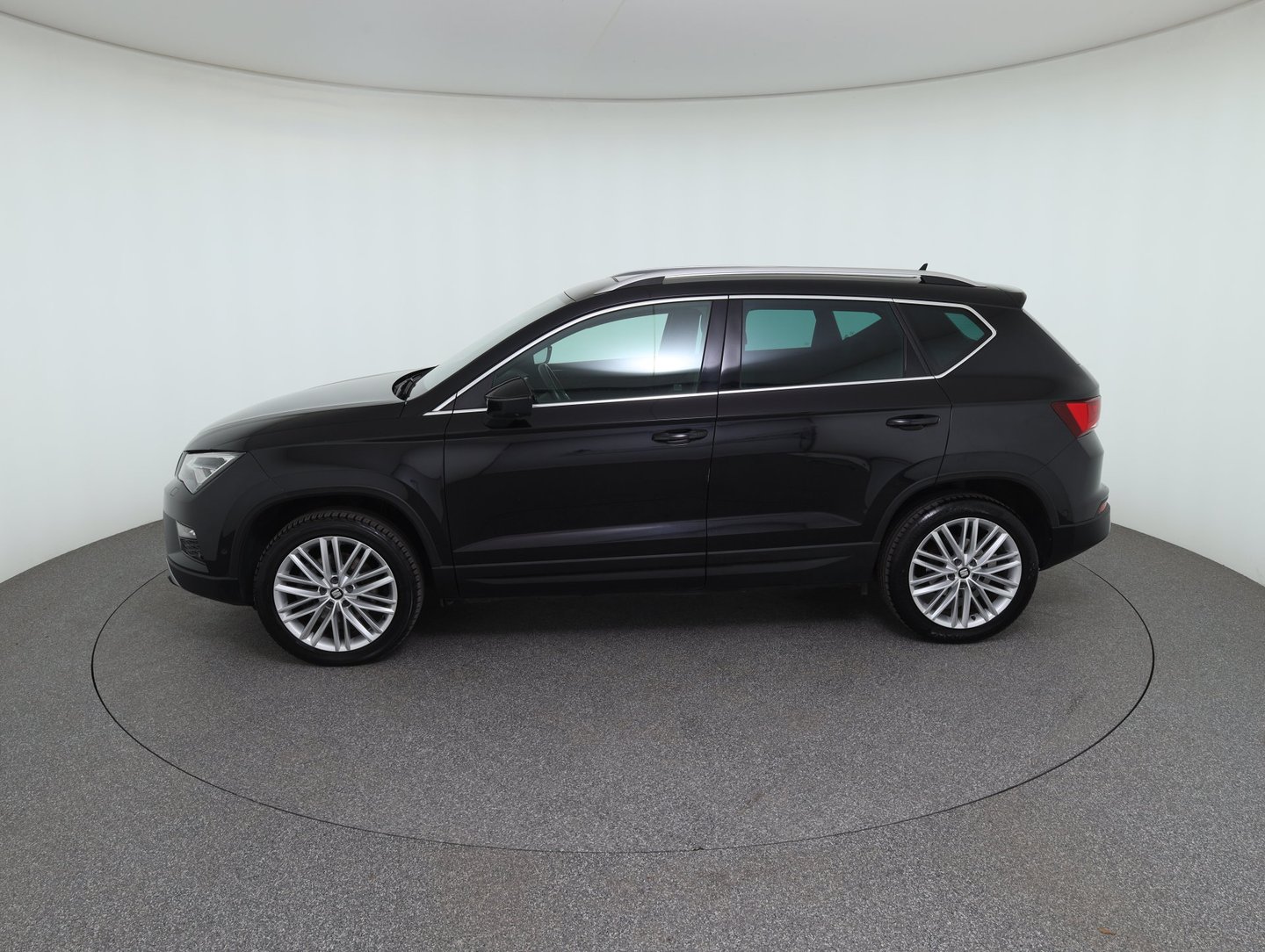 SEAT Ateca Xcellence 2.0 TDI DSG | Bild 8 von 35
