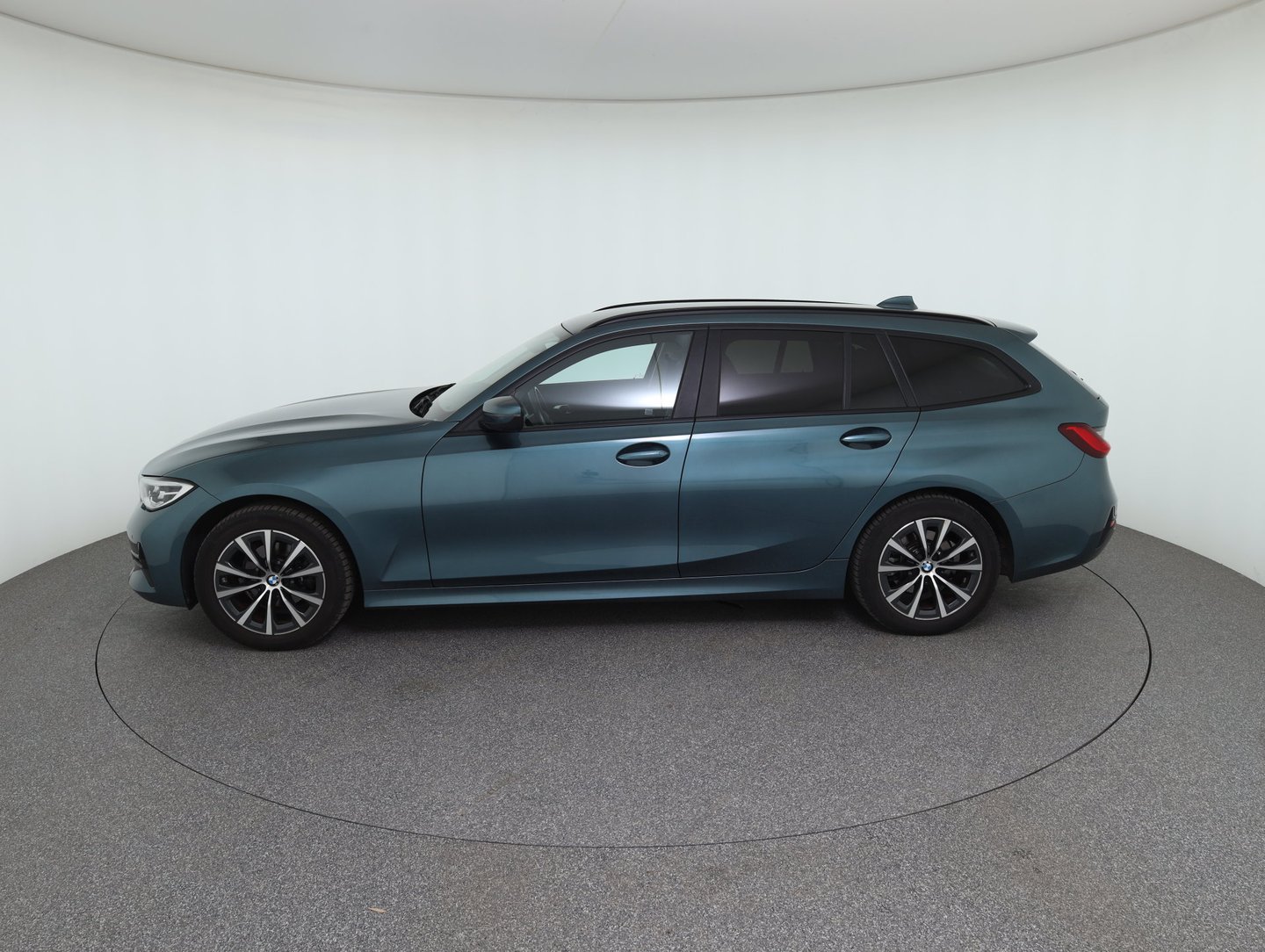 BMW 316d 48 V Touring Aut. | Bild 8 von 35