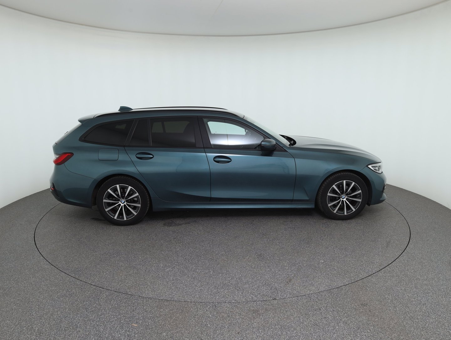 BMW 316d 48 V Touring Aut. | Bild 4 von 35