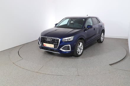 Audi Q2 35 TFSI admired