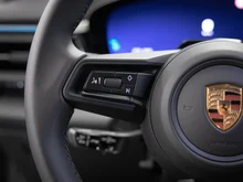Porsche Macan in vulkangraumetallic