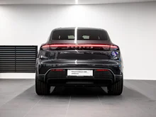 Porsche Macan in vulkangraumetallic