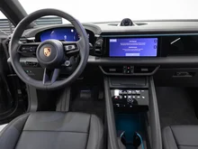Porsche Macan in vulkangraumetallic