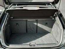 Audi A3 Sportback 30 TFSI S line exterieur in mythosschwarz metallic