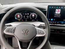 VW Golf Rabbit mHEV DSG in Grenadillschwarz Metallic