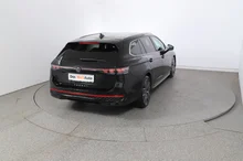 VW Passat Variant Sport TDI DSG in Grenadillschwarz Metallic