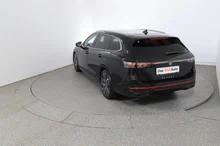 VW Passat Variant Sport TDI DSG in Grenadillschwarz Metallic