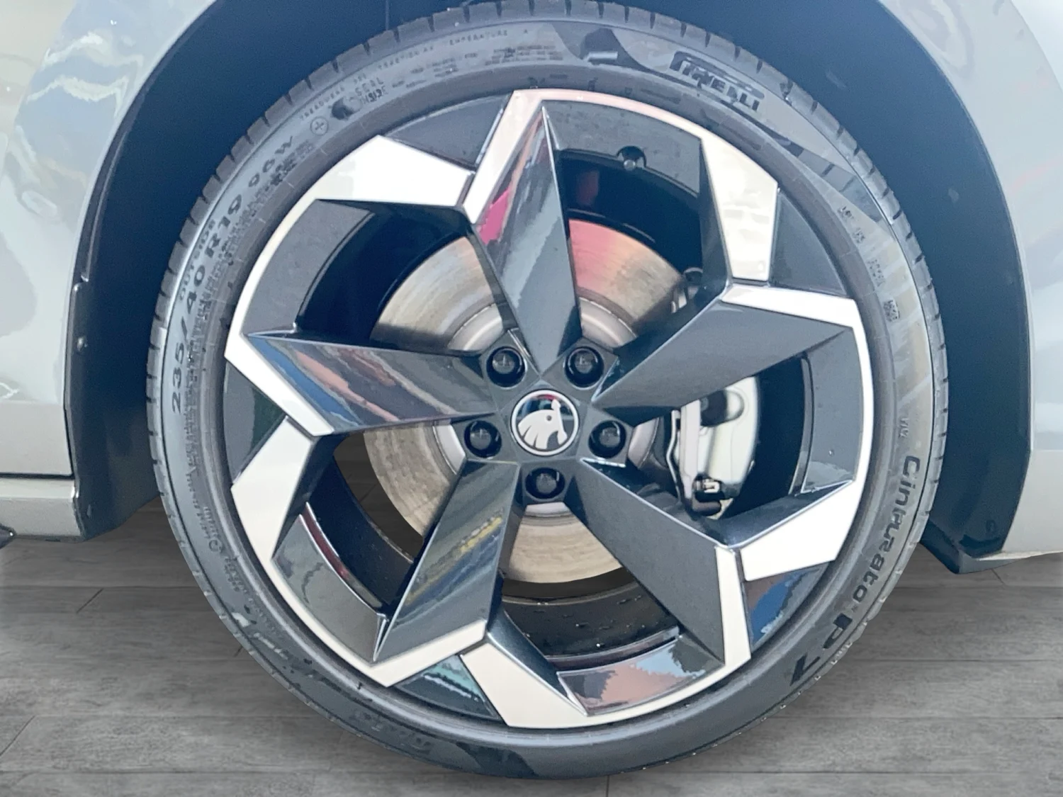 Bild eines Superb Combi Sportline iV TSI DSG