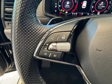 Škoda Karoq SPORTLINE TSI DSG ACT in 1Z Schwarz-Magic Perleffekt