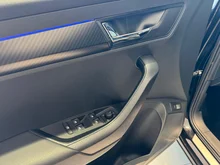 Škoda Karoq SPORTLINE TSI DSG ACT in 1Z Schwarz-Magic Perleffekt