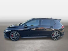 VW Golf GTI Clubsport DSG in DEEP BLACK PERLEFFEKT