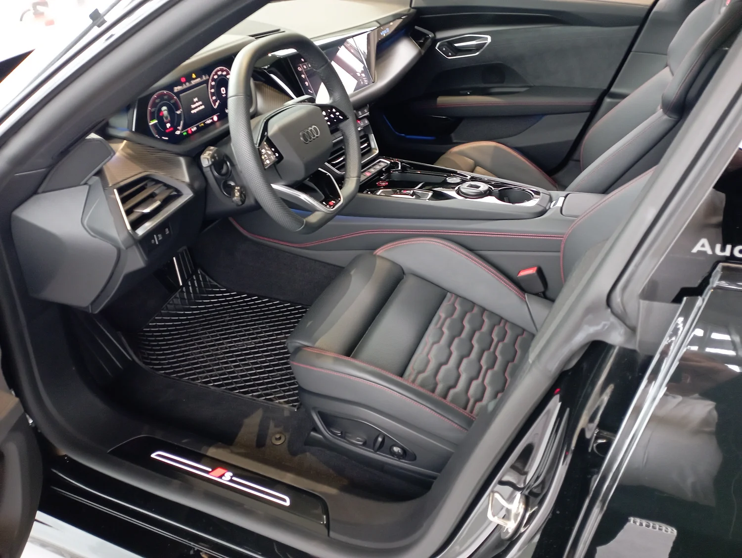 Bild eines Audi S e-tron GT