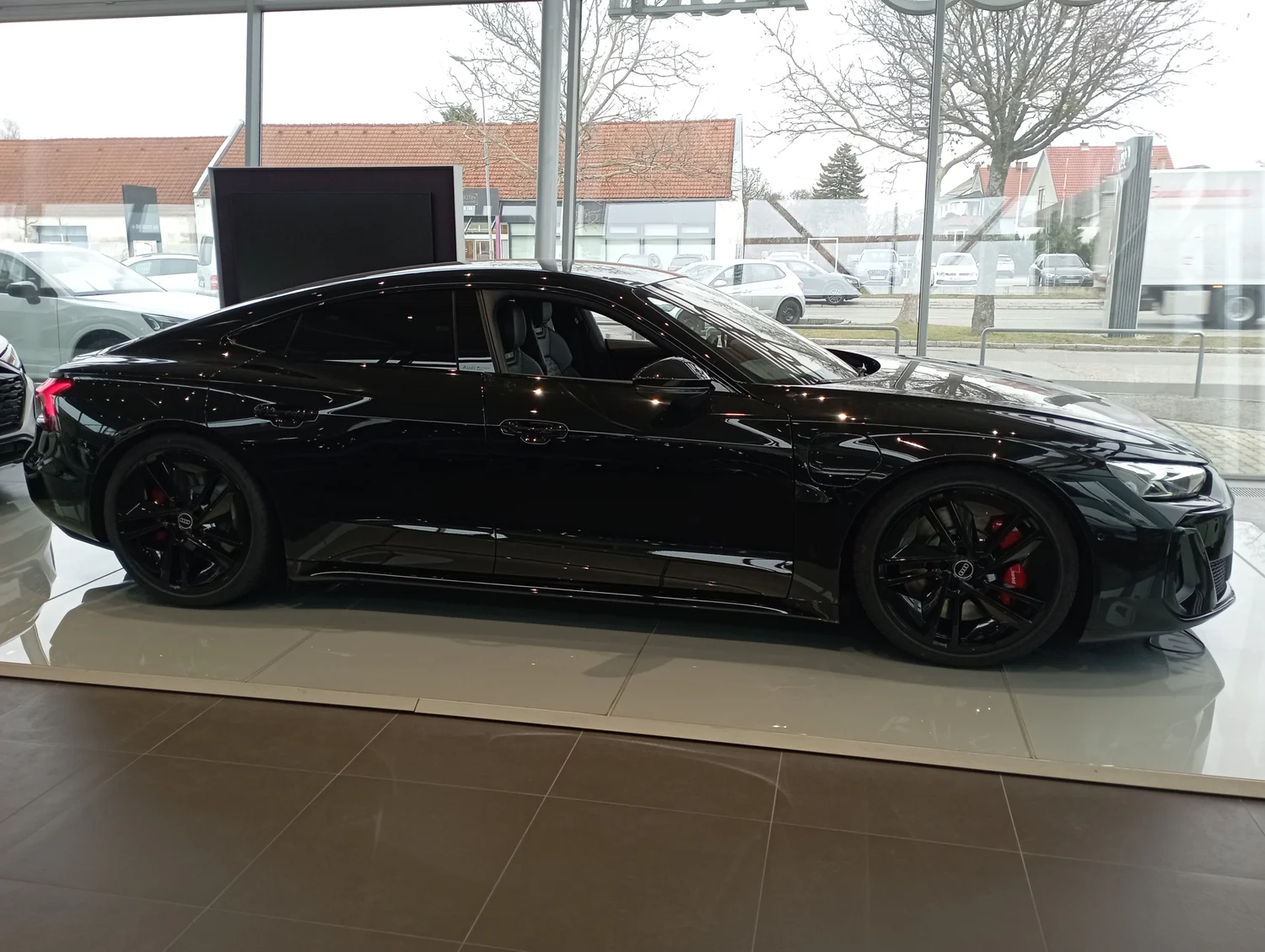 Bild eines Audi S e-tron GT